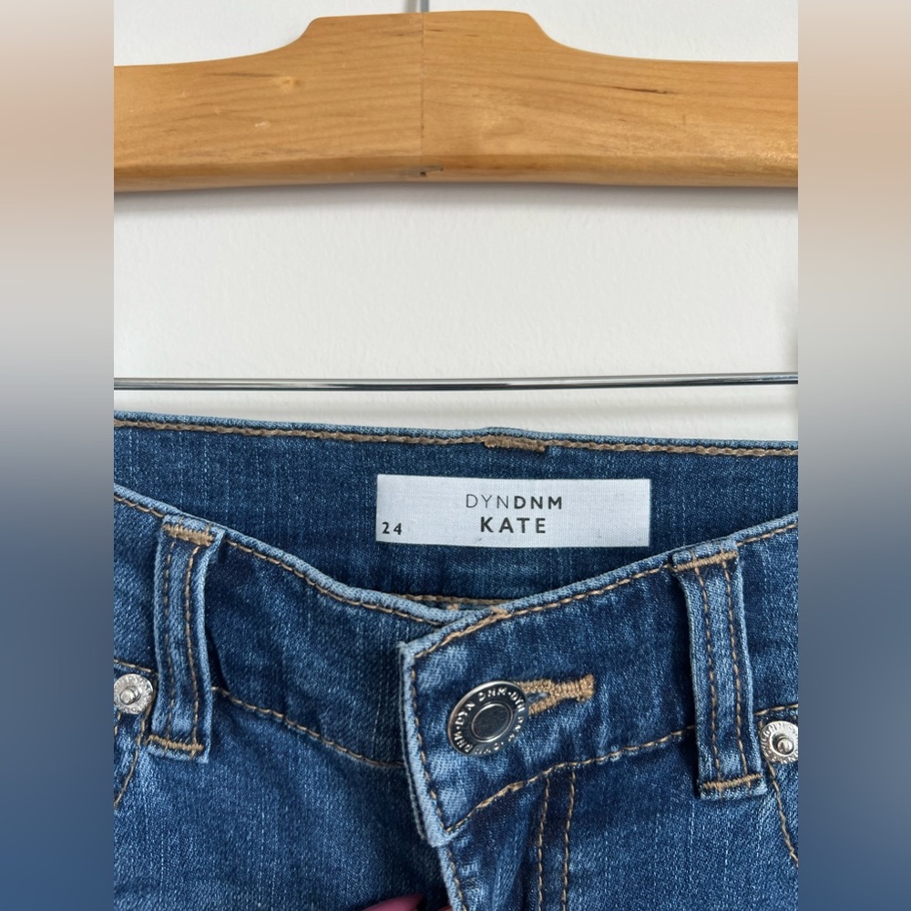 DYNAMITE Medium Wash Skinny Jeans - Picture 3 of 4
